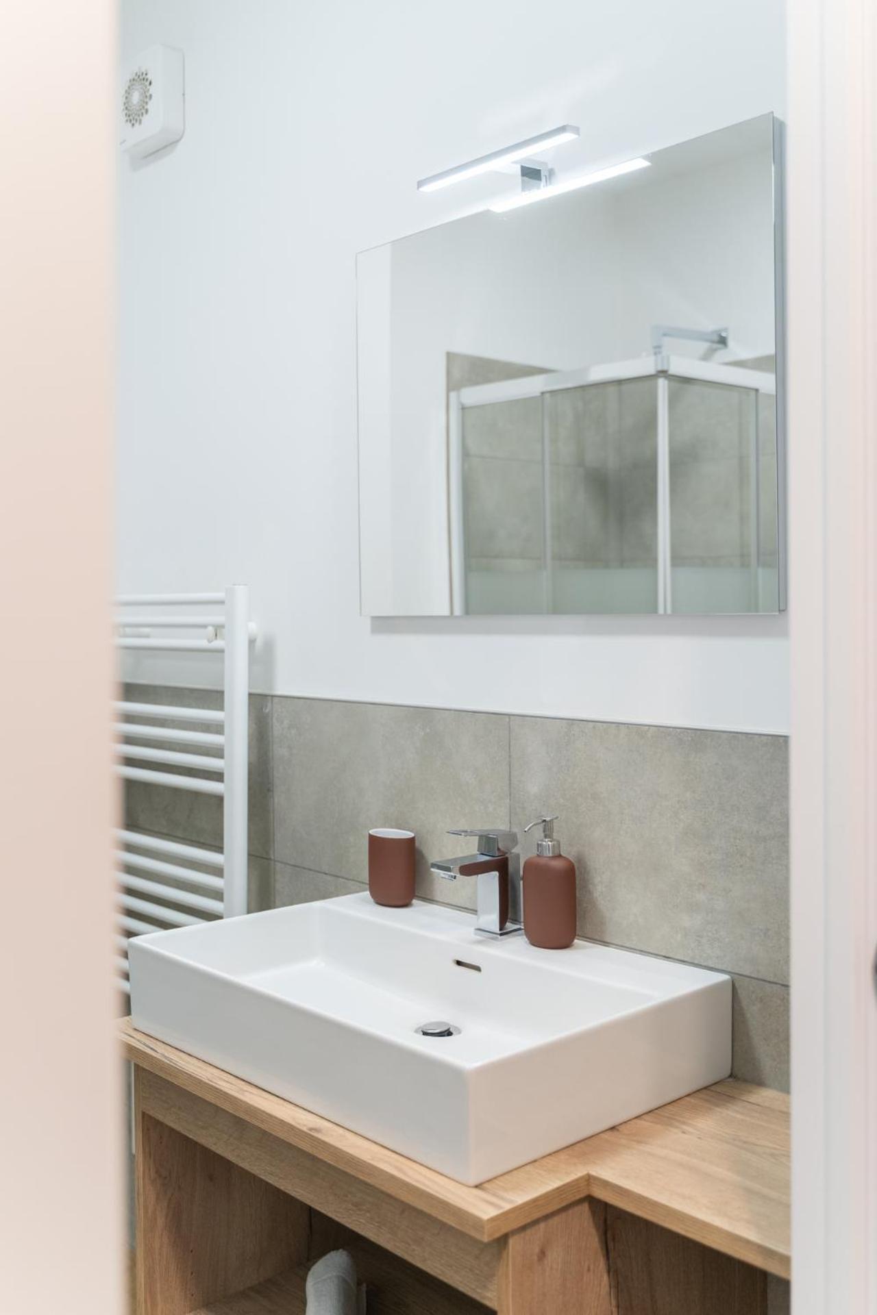 Apartamento Delight - A Perfect Gateaway At Lecco